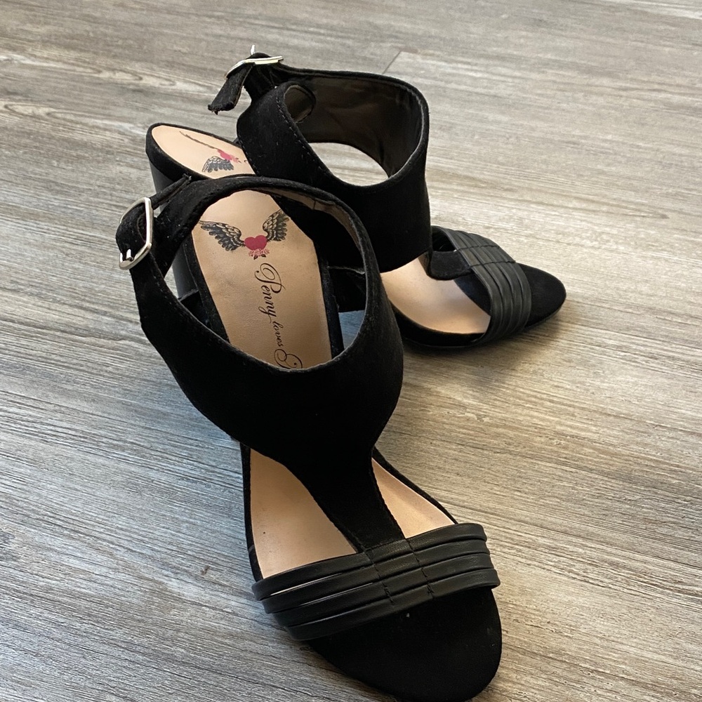 Penny Loves Kenny Black Ankle-Strap T-Strap Heels